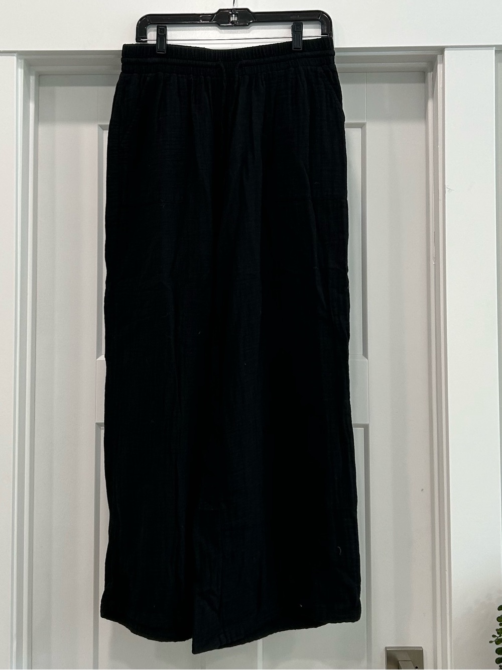 Black Wide-Leg Cotton Pants